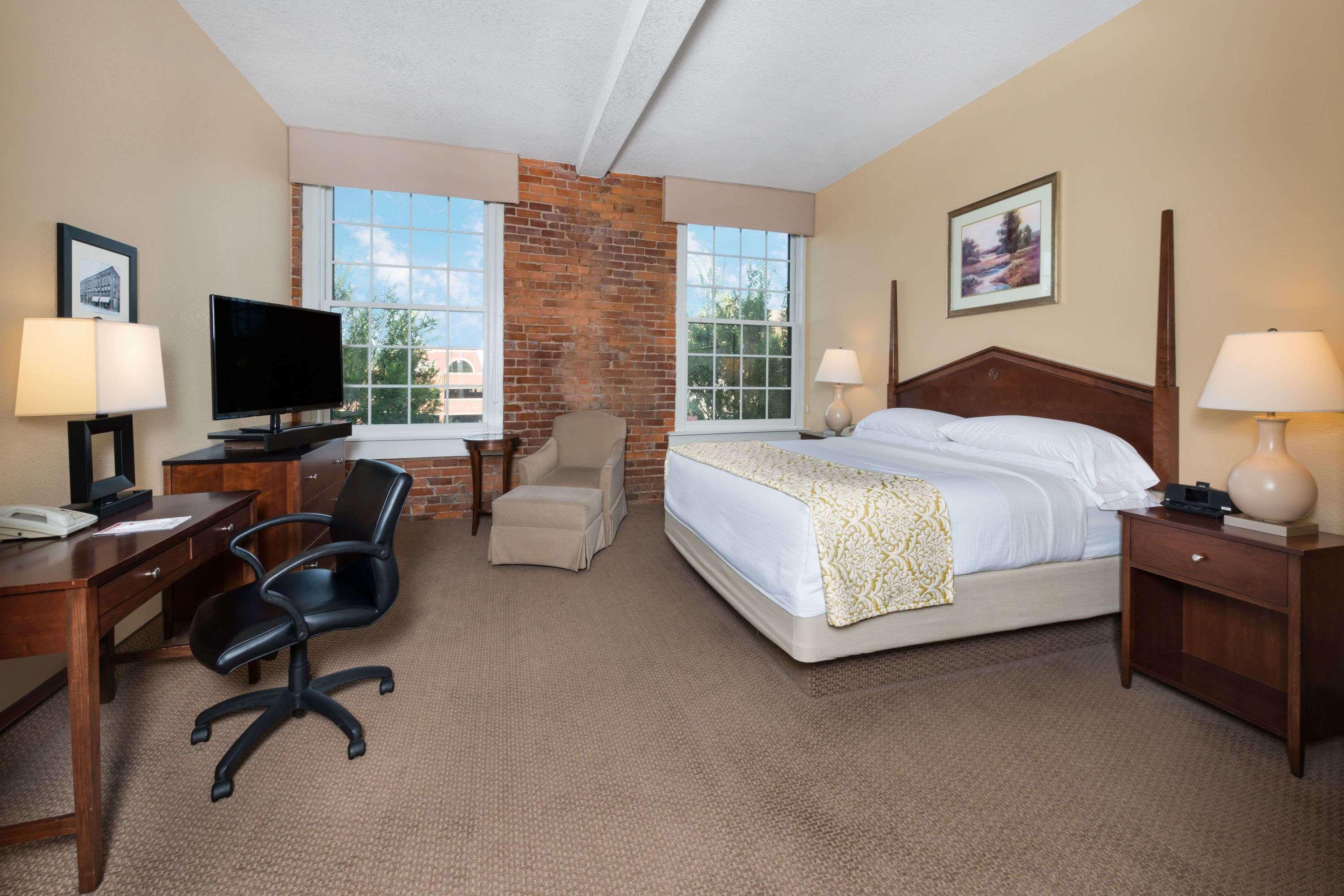 Hawthorn Extended Stay By Wyndham Rome Exterior photo