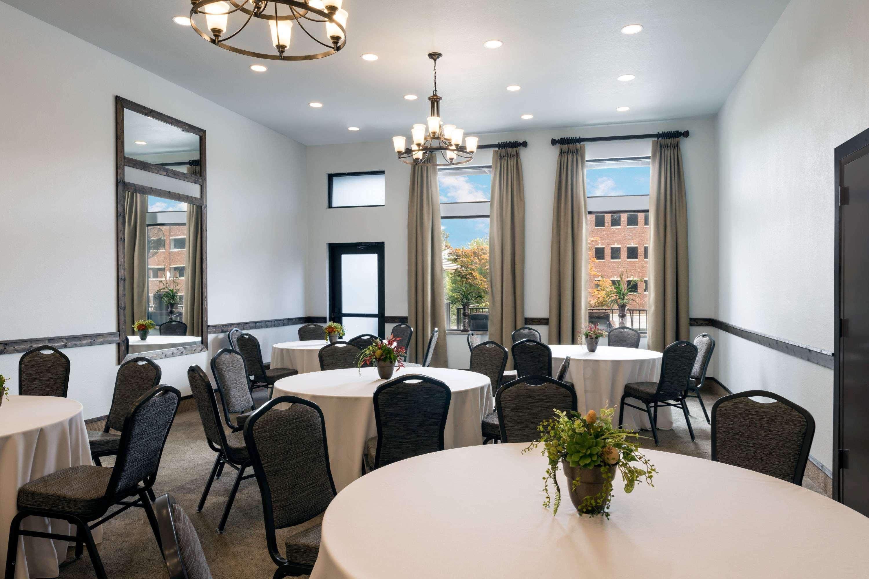 Hawthorn Extended Stay By Wyndham Rome Exterior photo