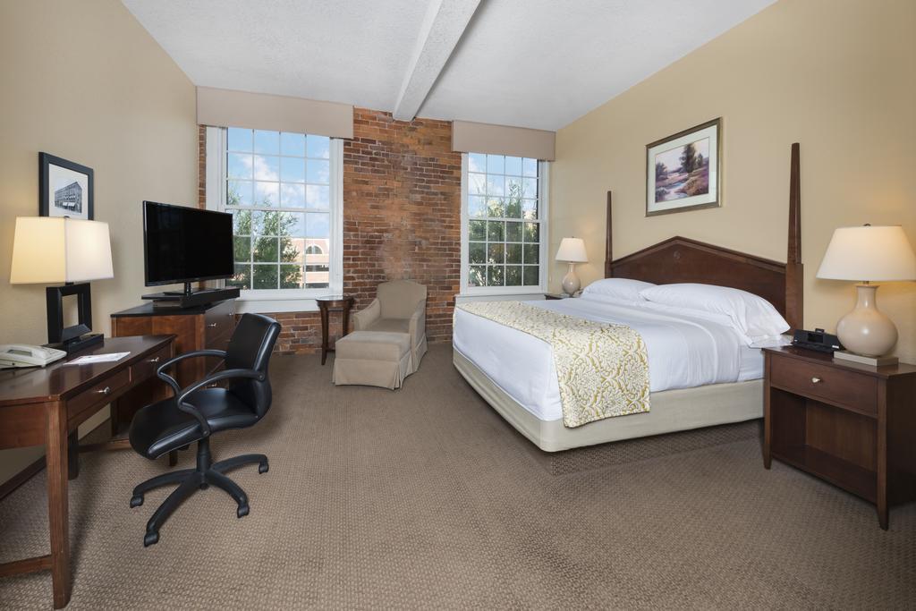 Hawthorn Extended Stay By Wyndham Rome Exterior photo